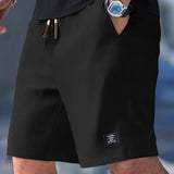 Nathan | Elegantne kratke hlače" can be rewritten as "Nathan | Stylish Short Trousers.