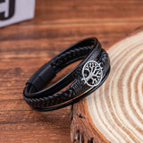 Yggdrasil - Pletena usnjena zapestnica" can be rewritten as "Yggdrasil - Woven Leather Bracelet.
