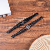 Yggdrasil - Pletena usnjena zapestnica" can be rewritten as "Yggdrasil - Woven Leather Bracelet.